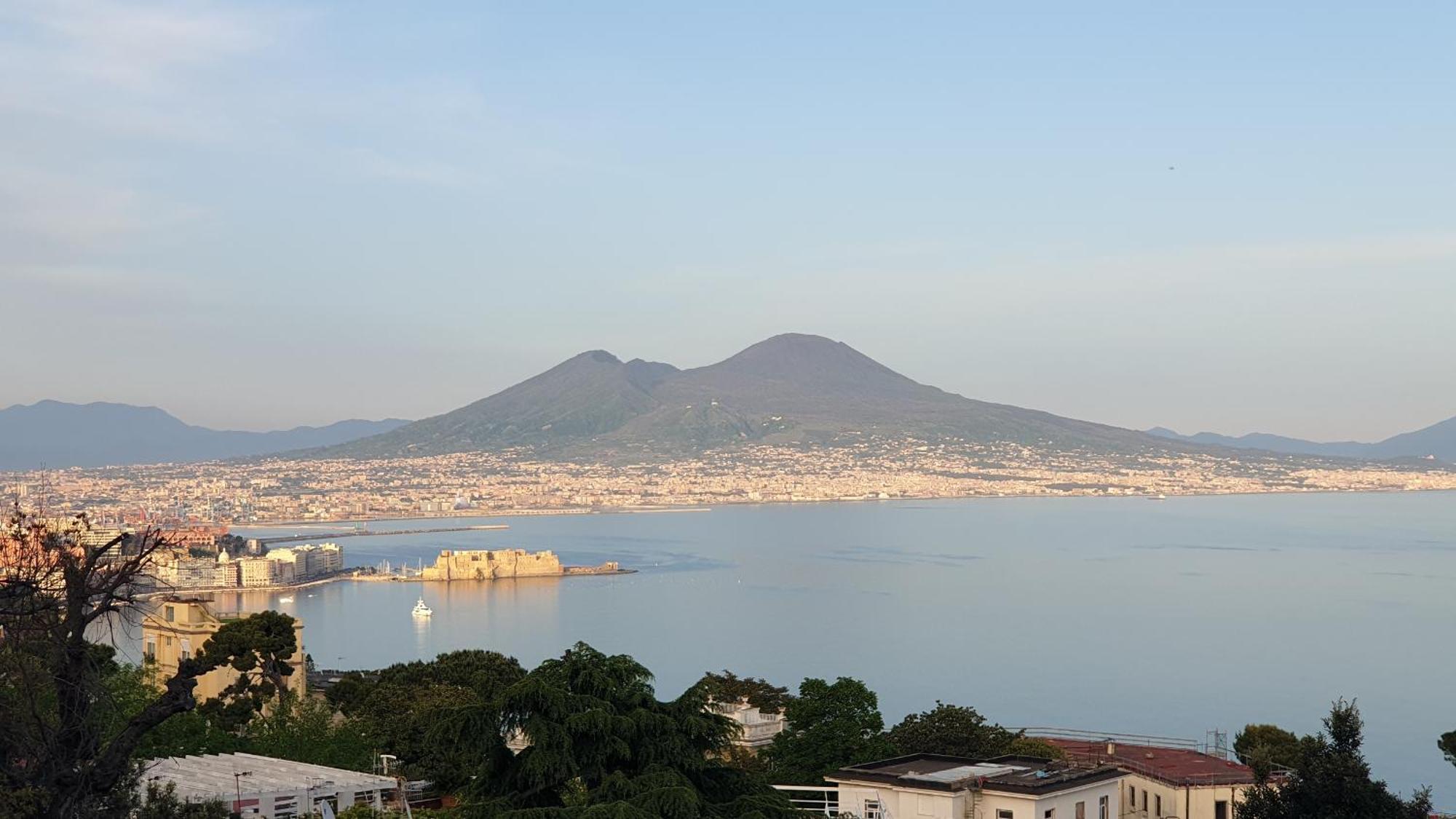 Napoli Stadio - 3 Bedrooms - 2 Bathrooms - Free Park Exterior photo