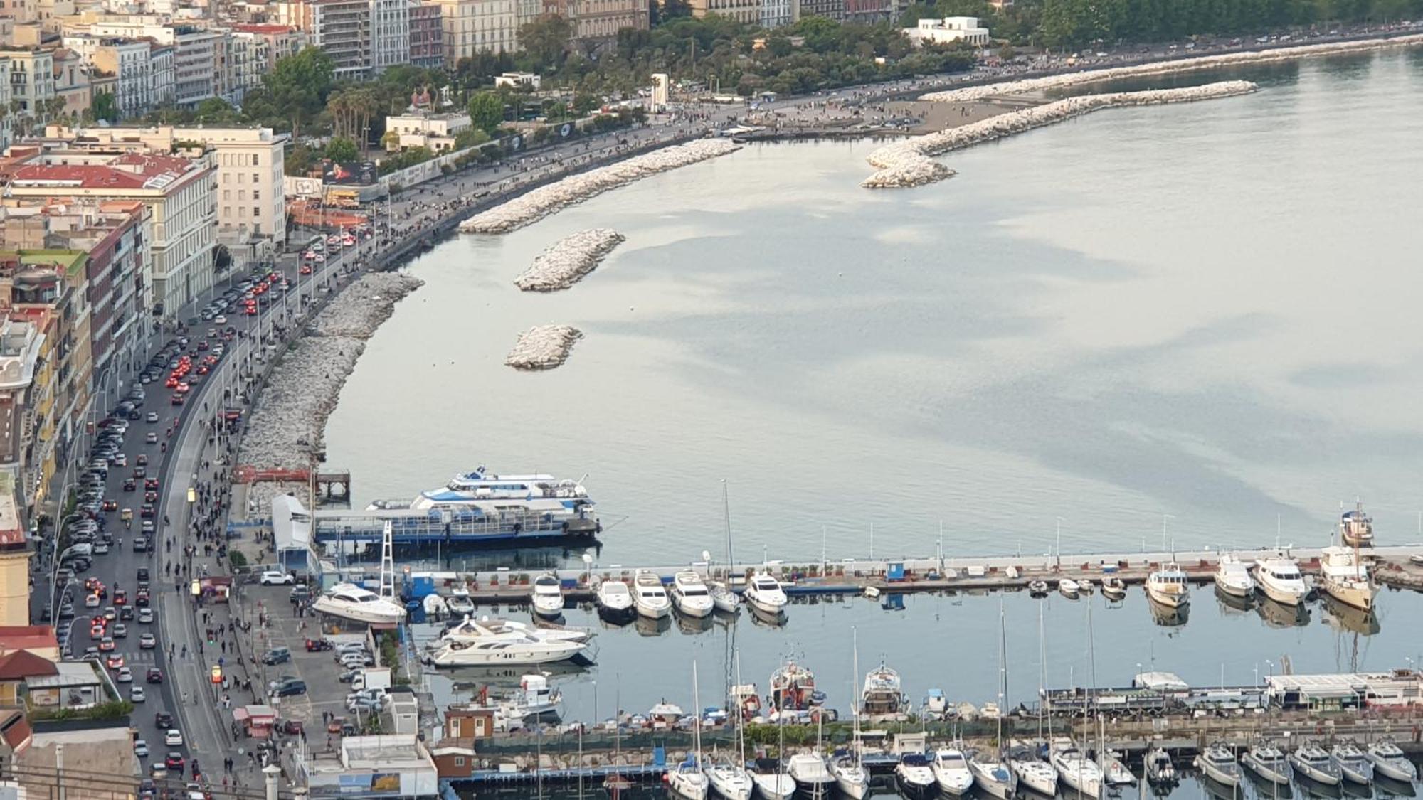 Napoli Stadio - 3 Bedrooms - 2 Bathrooms - Free Park Exterior photo