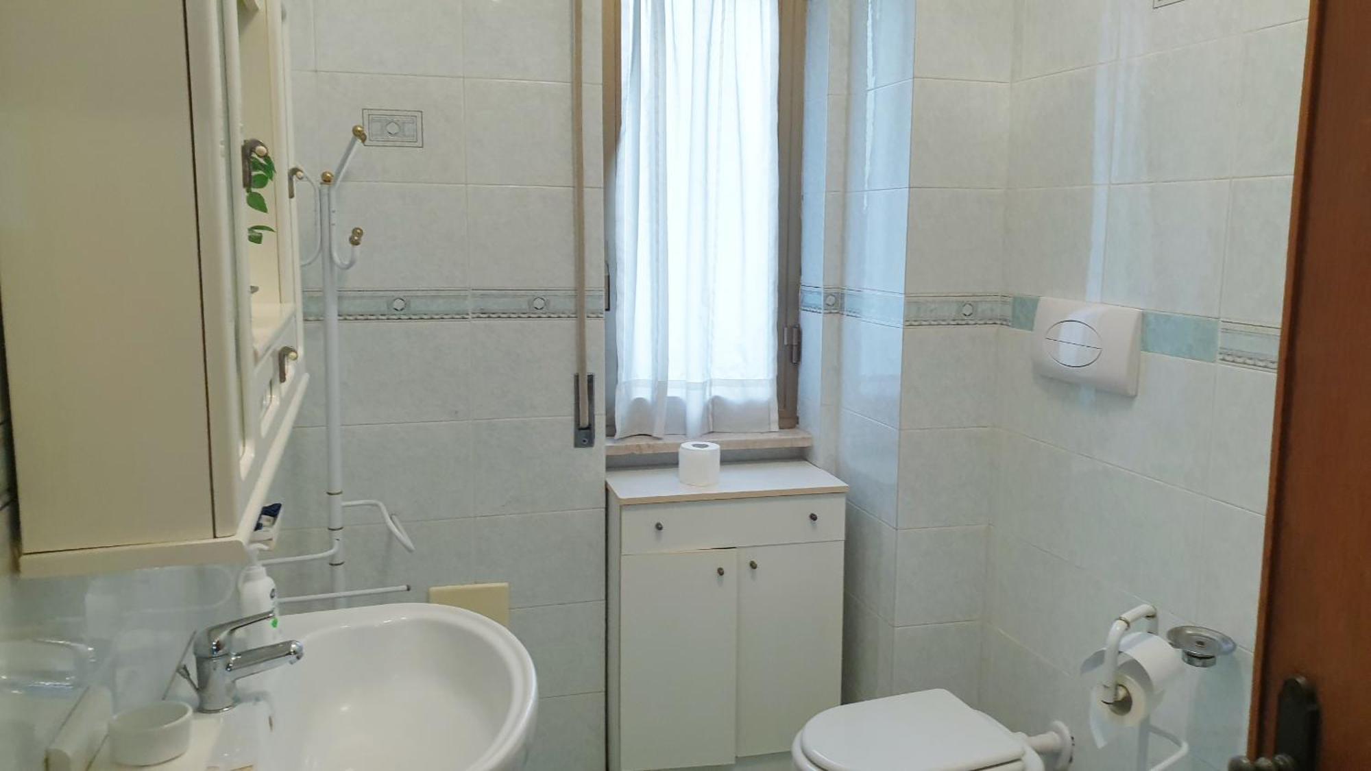 Napoli Stadio - 3 Bedrooms - 2 Bathrooms - Free Park Exterior photo