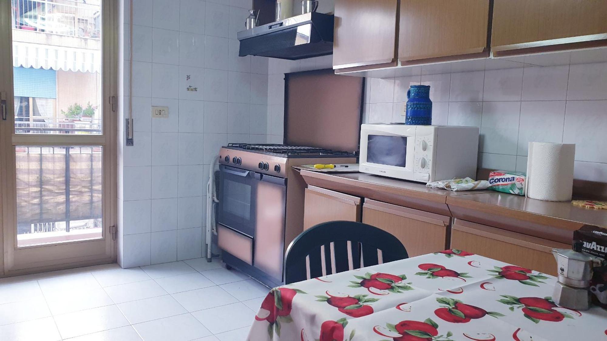 Napoli Stadio - 3 Bedrooms - 2 Bathrooms - Free Park Exterior photo